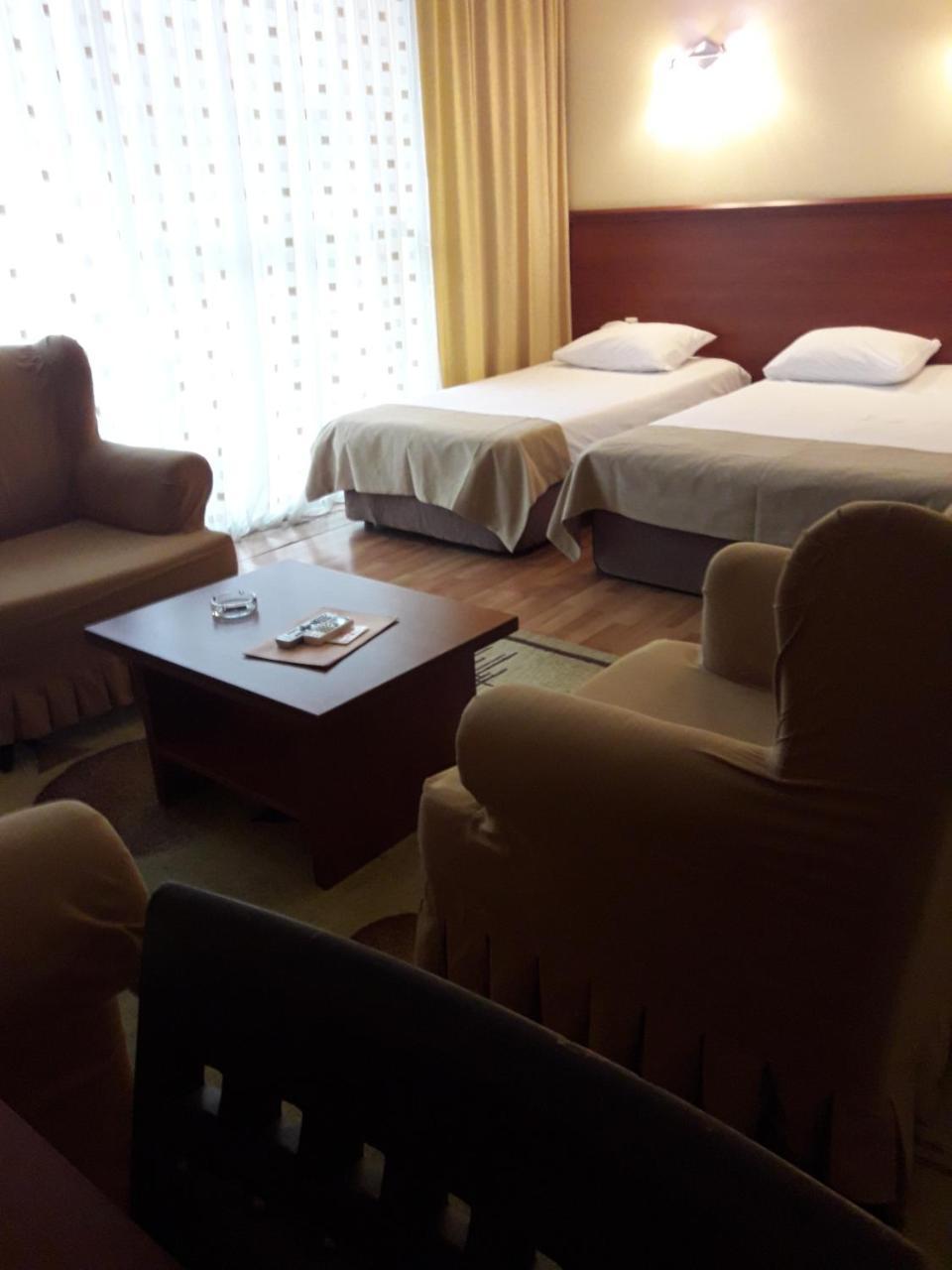 Hotel Istanbul Batoumi Extérieur photo