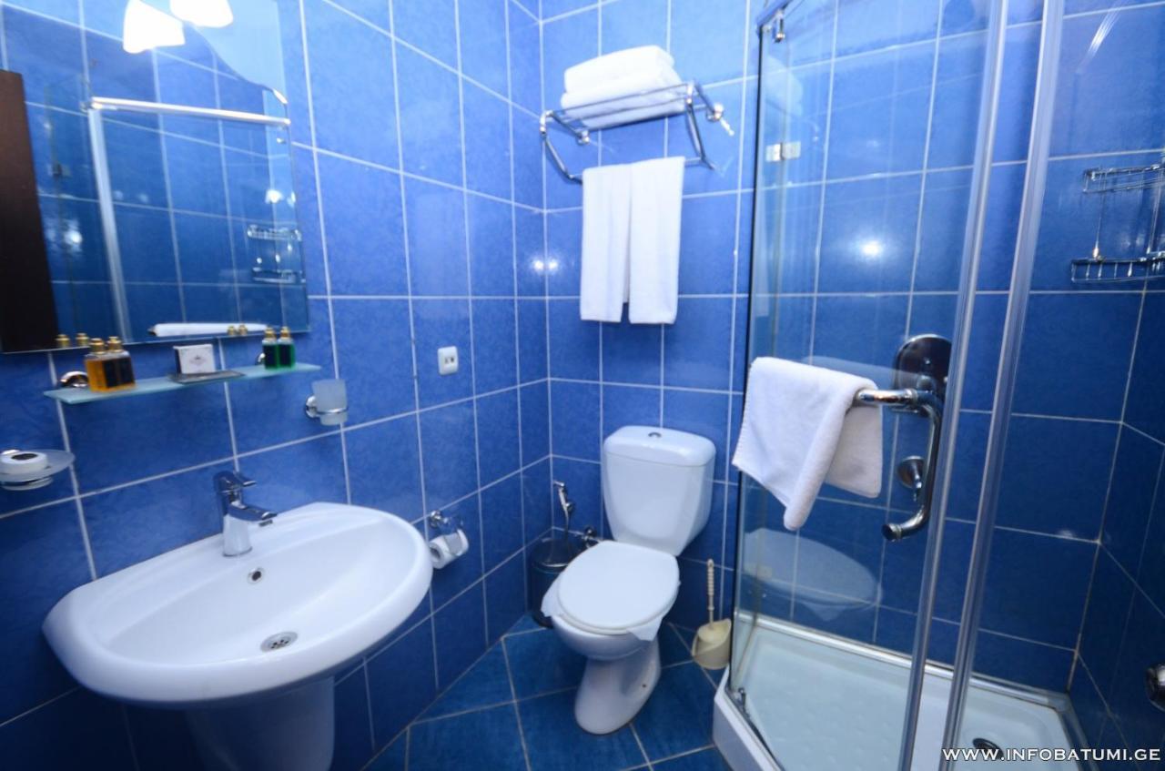 Hotel Istanbul Batoumi Extérieur photo